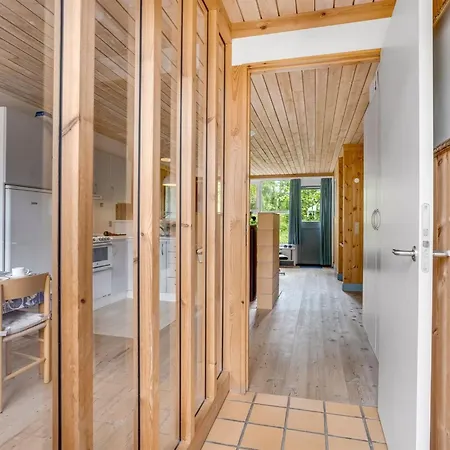 Hira - 300m From The Sea By Interhome *